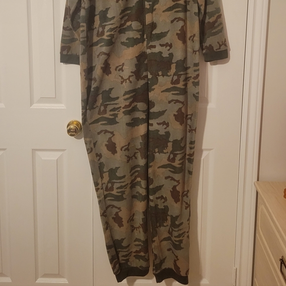 Mens Camo PJ Onesie - medium - Picture 2 of 3